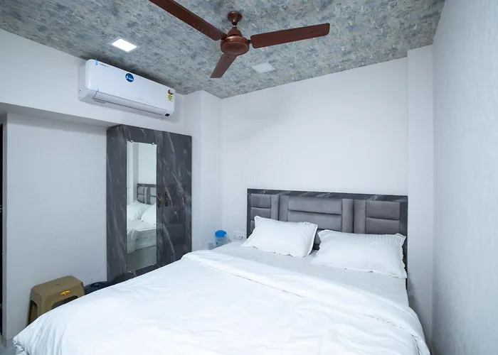 Hotel Hans Residency